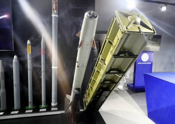 Гиперзвуковые ракеты и боевые роботы. Что Минобороны заказало на форуме "Армия-2021"