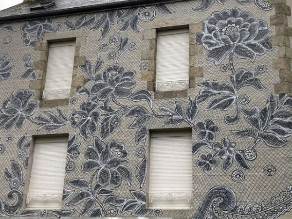 Кружевные рисунки Nespoon на фасадах зданий (9 фото)